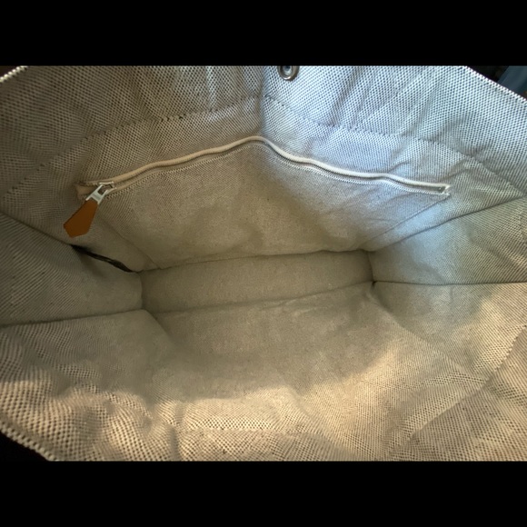 Hermes Tote Bag - Picture 9 of 17